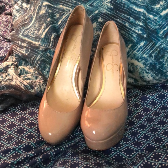 Nude jessica Simpson pumps - Picture 2 of 3